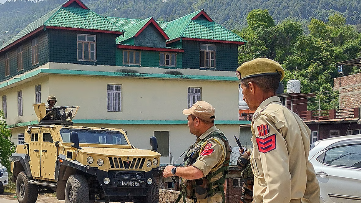 https://www.salarnews.in/public/uploads/images/newsimages/maannewsimage05052025_133853_Story Hero Image (11).png